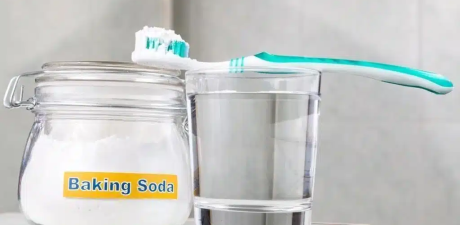 Baking Soda for Teeth Whitening- Does it really work